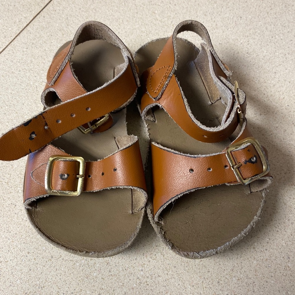 Toddler sunsans